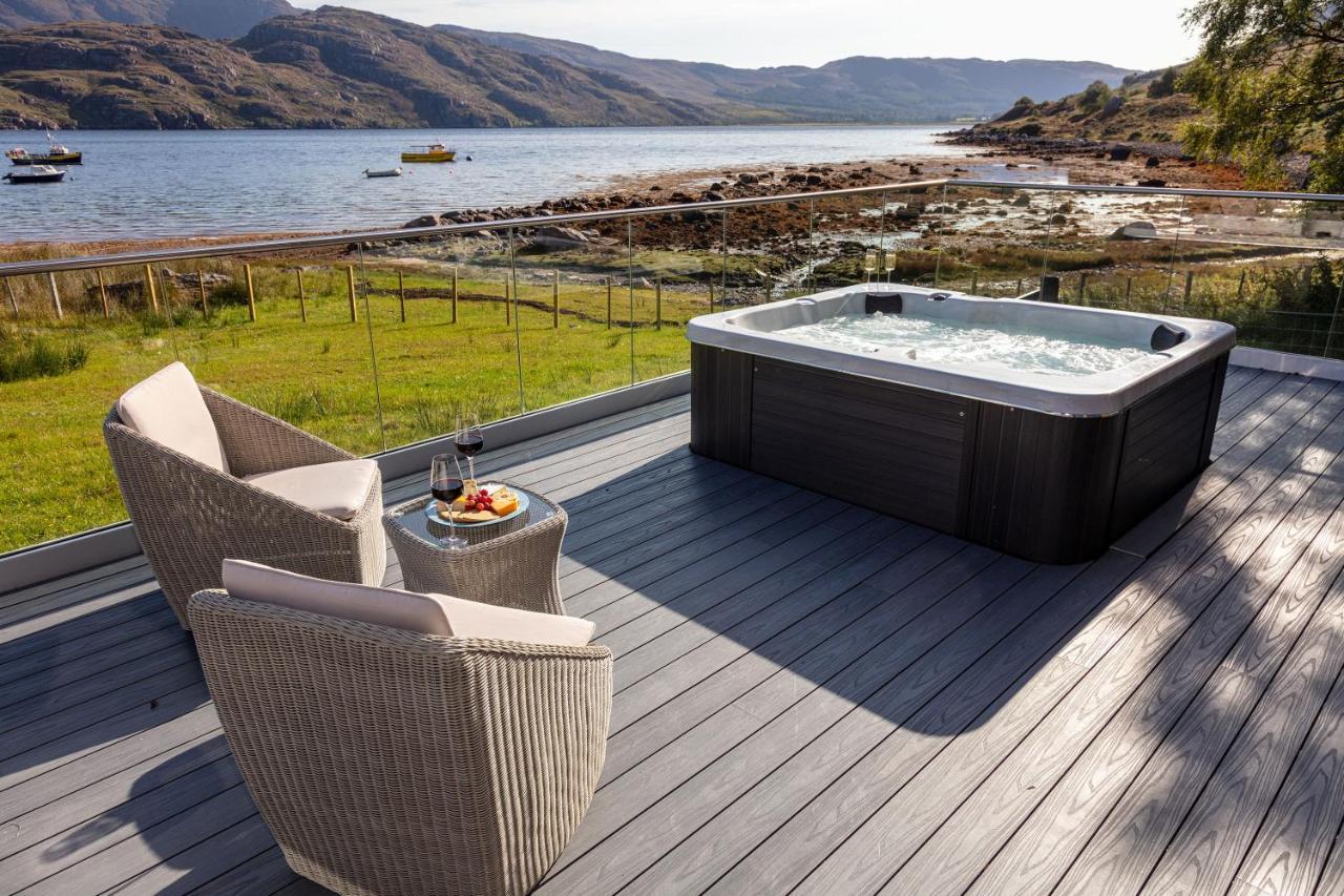 Birches Lodge With Hot Tub Dundonnell ภายนอก รูปภาพ