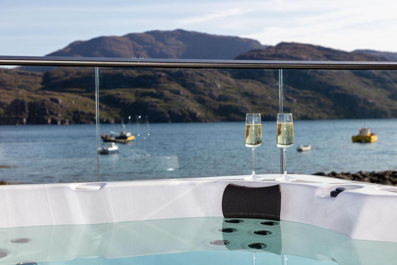 Birches Lodge With Hot Tub Dundonnell ภายนอก รูปภาพ