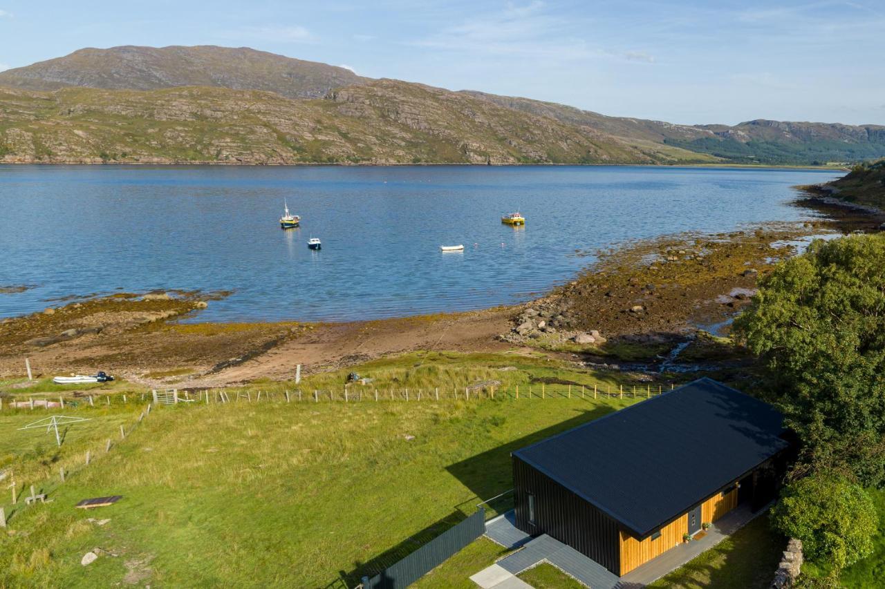 Birches Lodge With Hot Tub Dundonnell ภายนอก รูปภาพ
