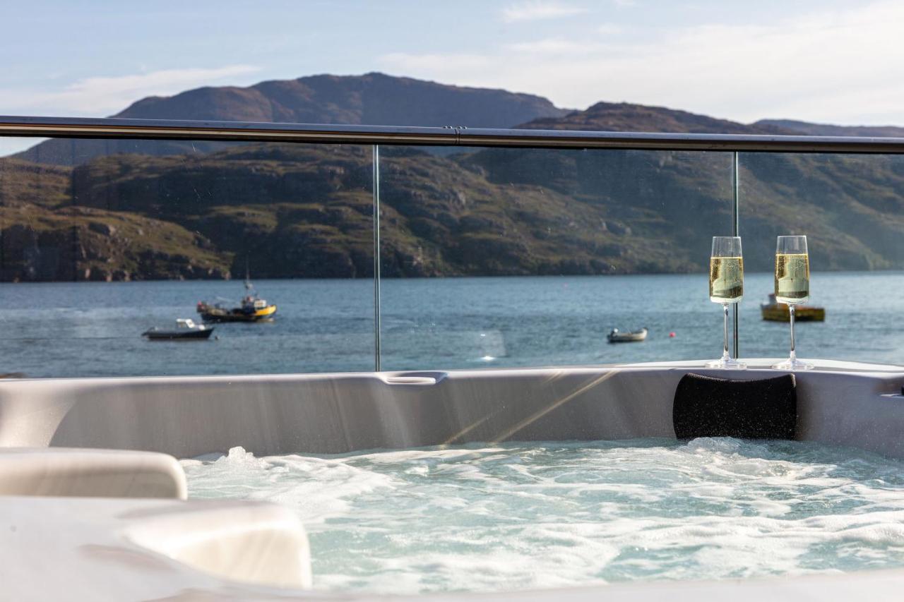Birches Lodge With Hot Tub Dundonnell ภายนอก รูปภาพ